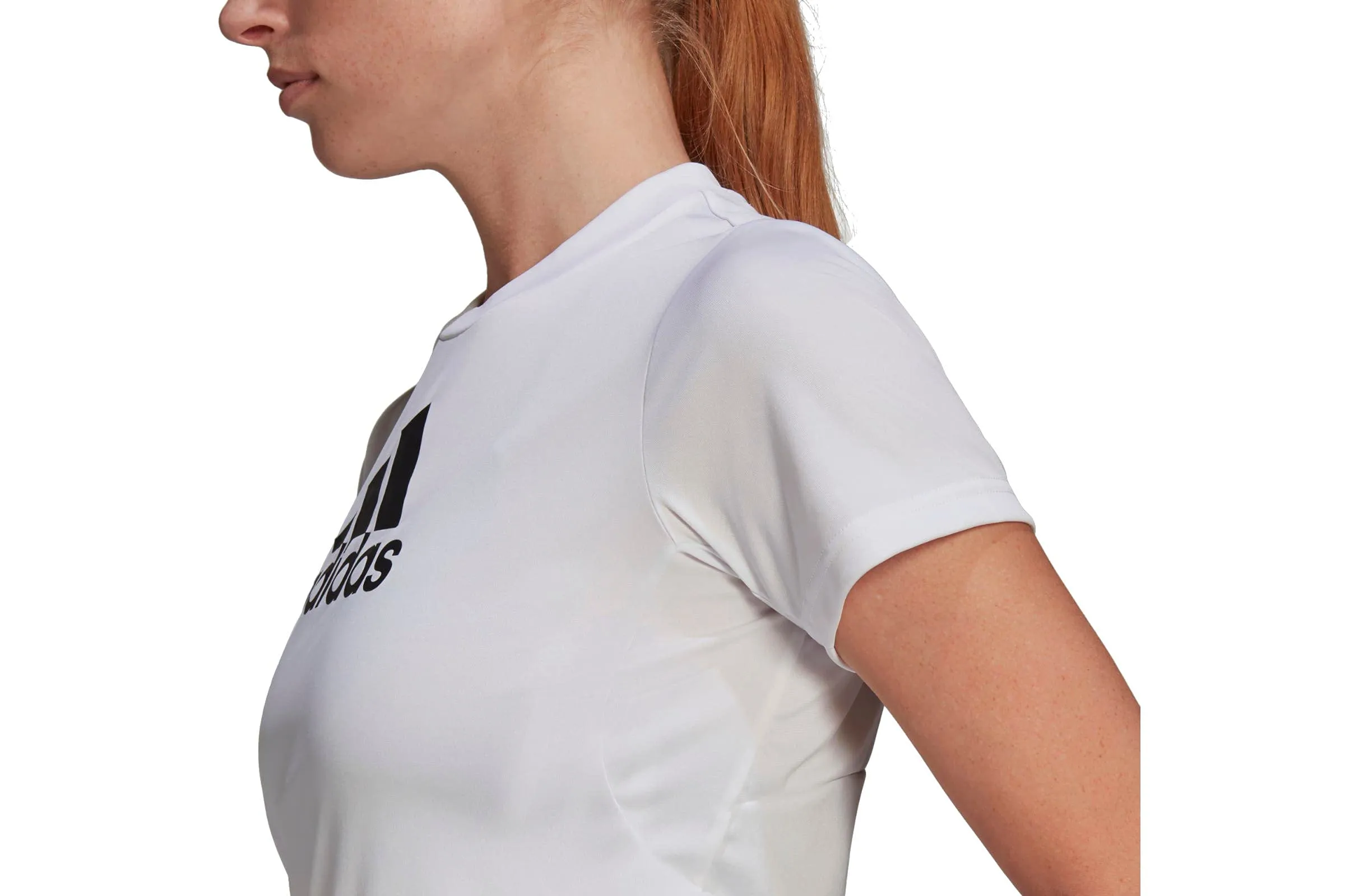 تي شيرت رياضي نسائي من adidas Primeblue بشعار 2 Move