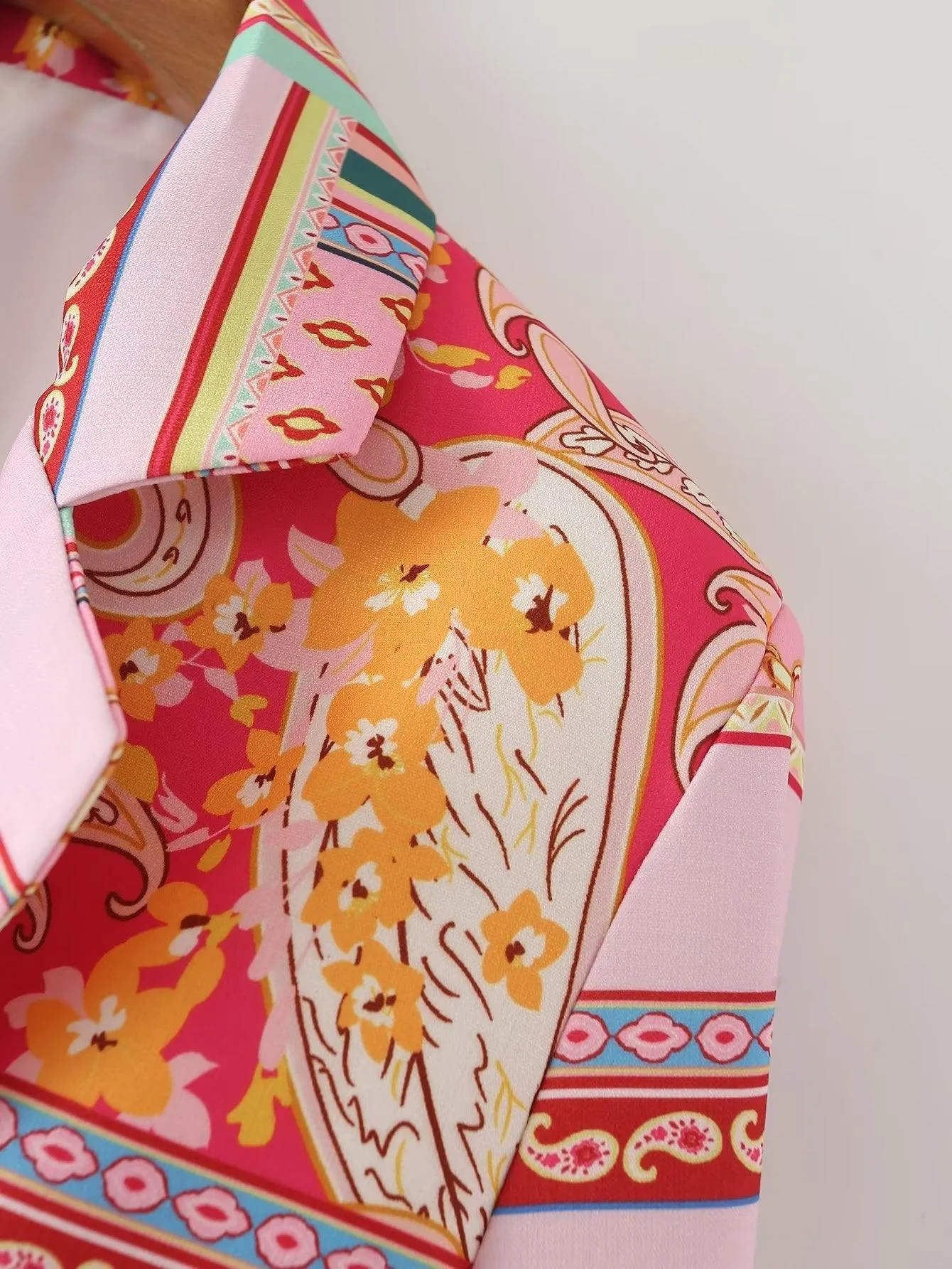 Autumn Floral Women's Blazer - Loose Fit for Office Style