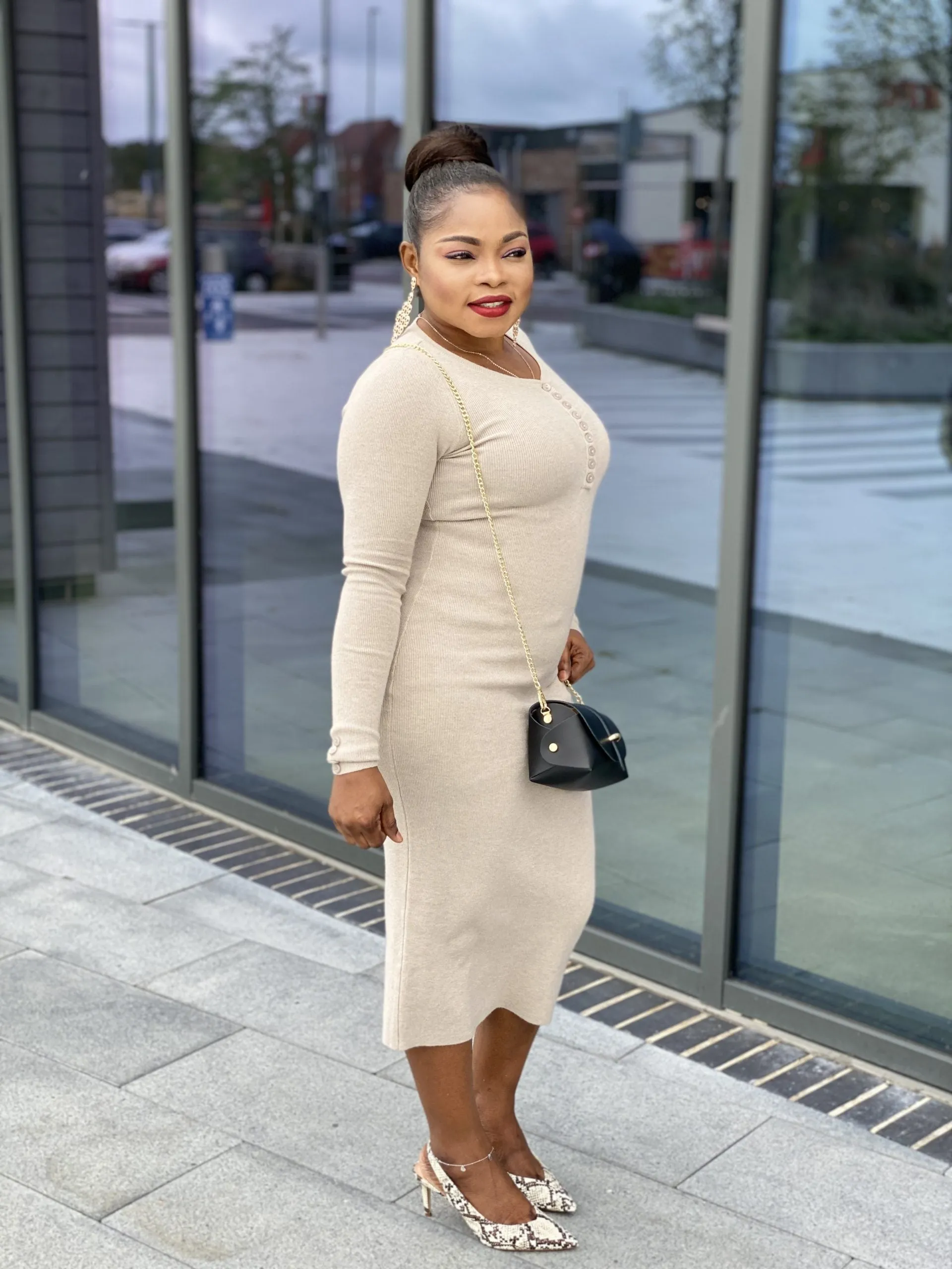 Body Con Button Knit Midi Dress -MLH