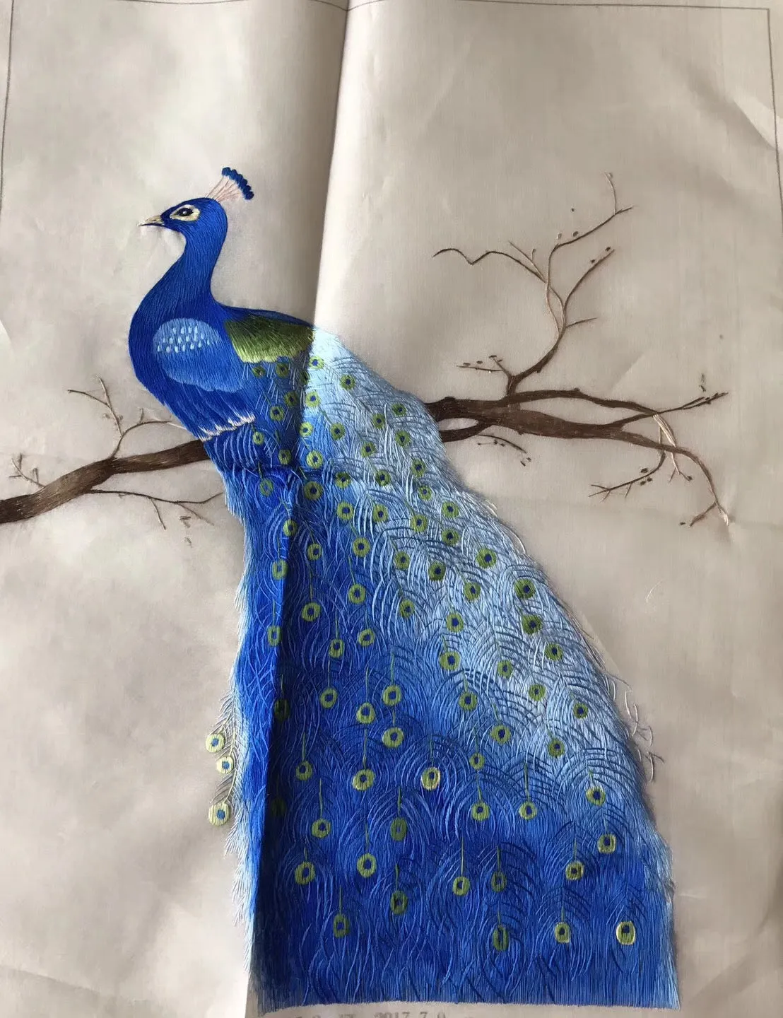 Declicate fashion Hand embroideried Suzhou Embroidery Art:blue peacock