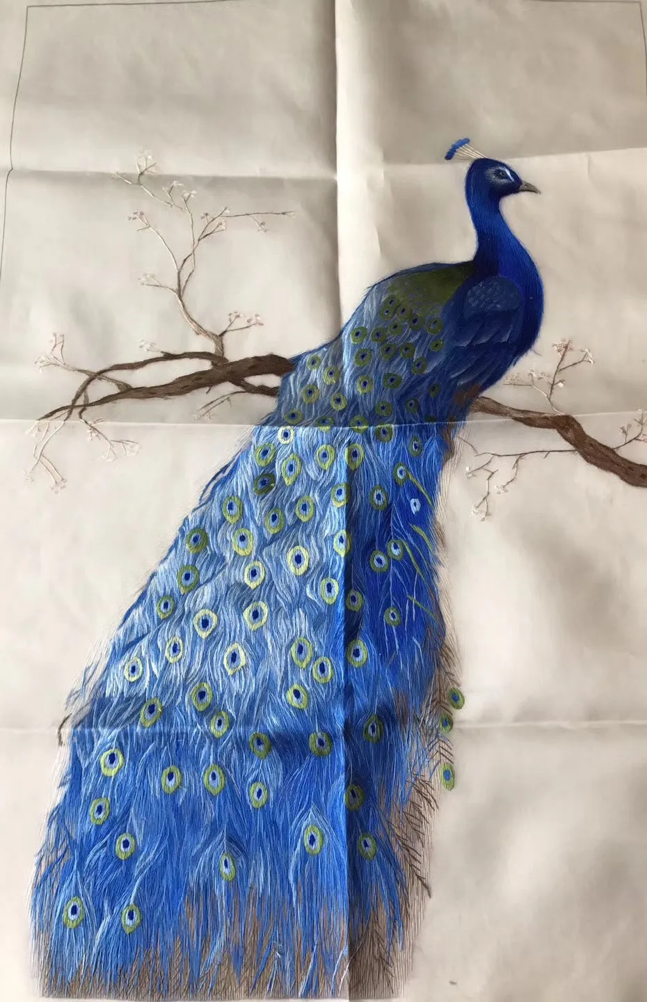 Declicate fashion Hand embroideried Suzhou Embroidery Art:blue peacock