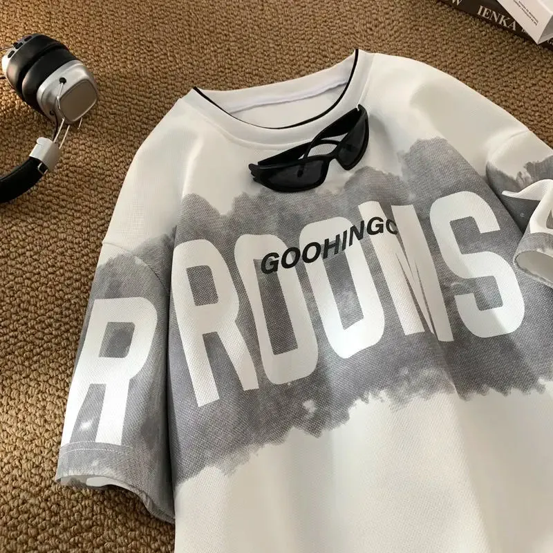 Fake two piece T shirt Men's Brand letters Loose round neck Heavy half sleeve.