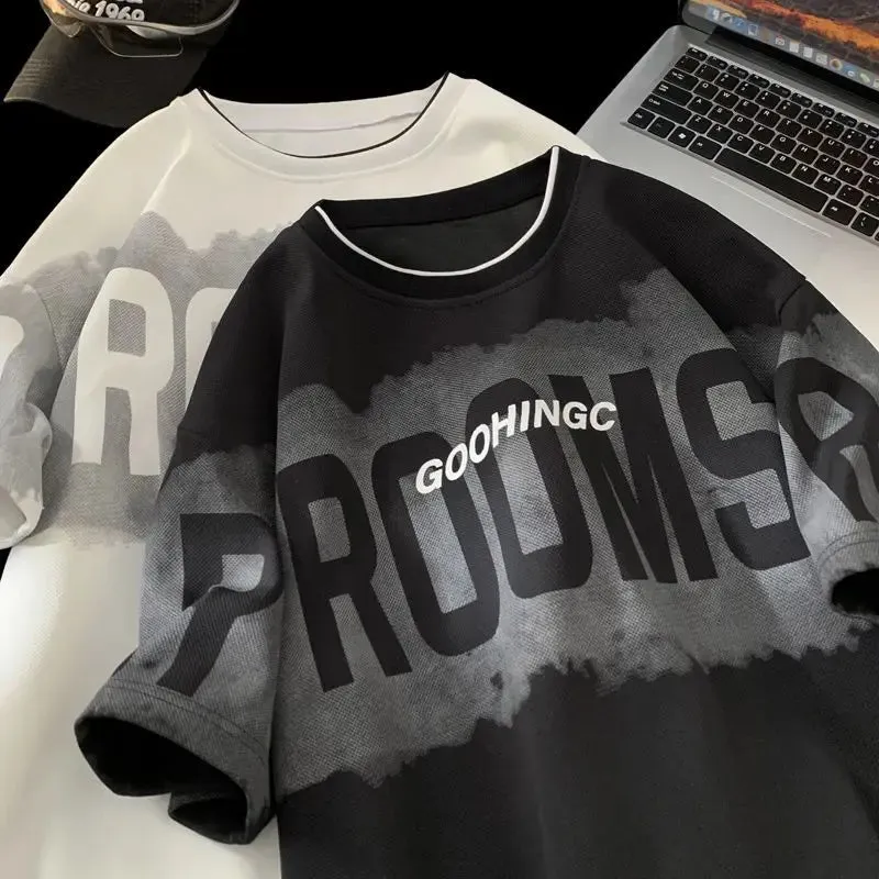 Fake two piece T shirt Men's Brand letters Loose round neck Heavy half sleeve.