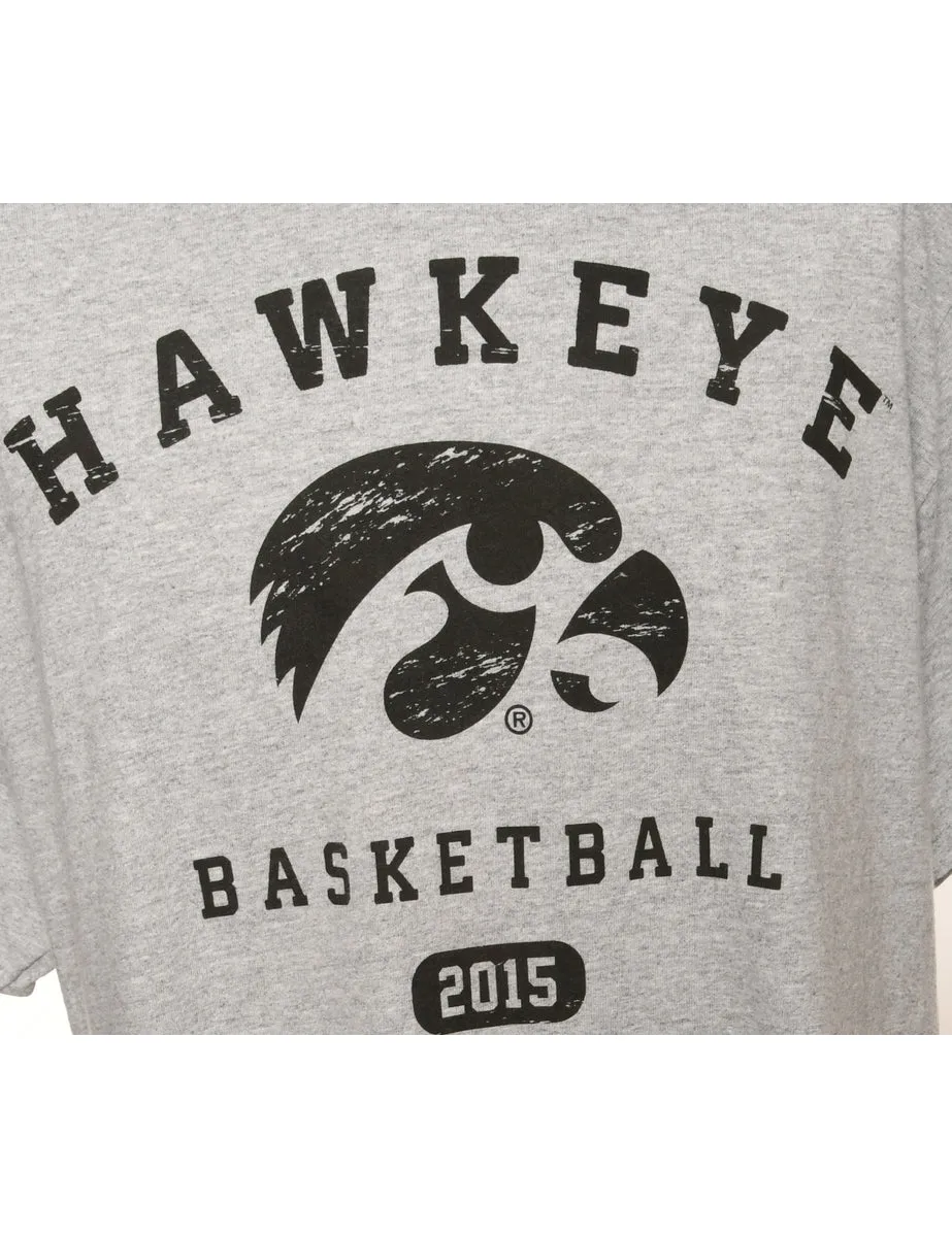 Gildan Hawkeys Basketball Sports T-shirt - M