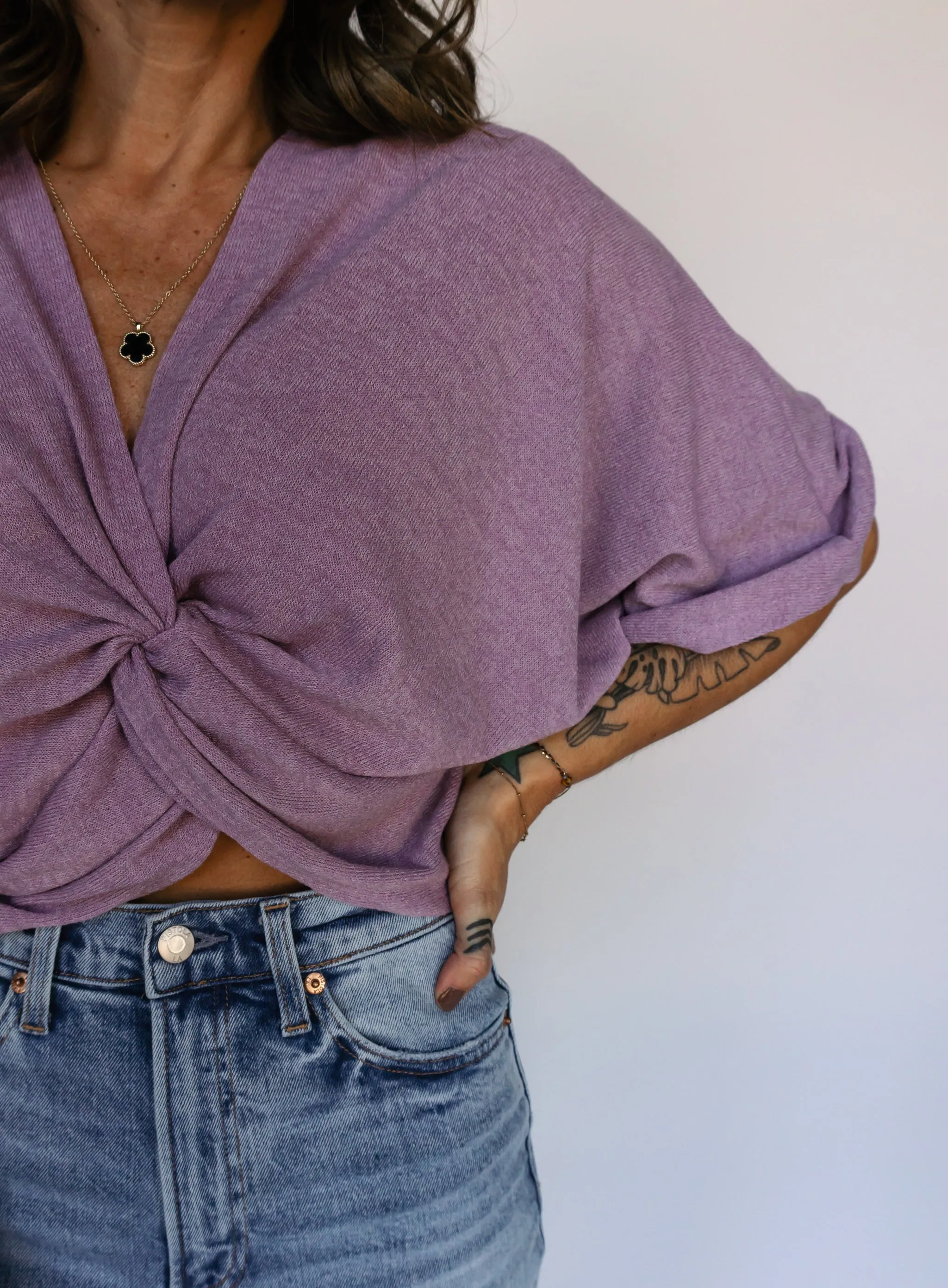 Jessi Twist Front Top