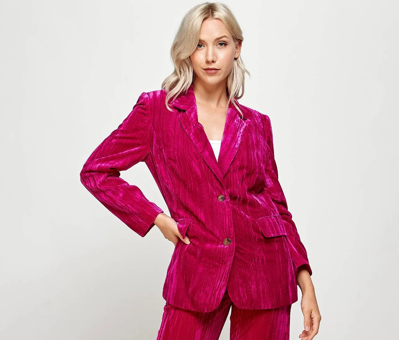 Magic Touch Crinkle Velvet Blazer