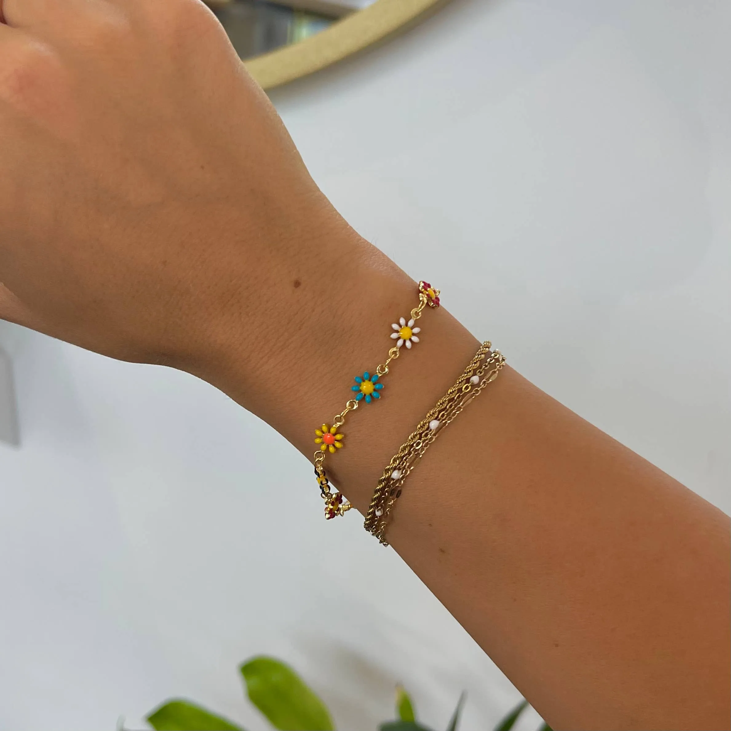 Multicolor Daisy Bracelet