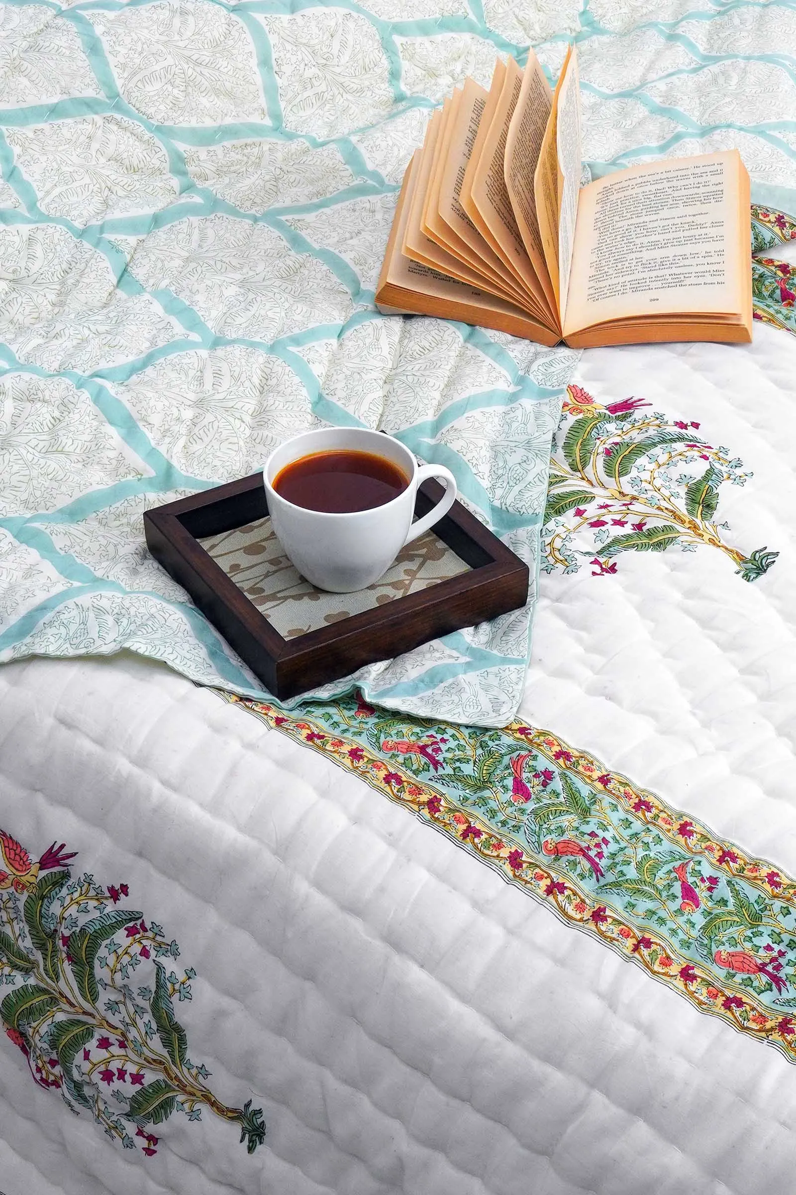 Parrot Bootah Cotton Muslin Quilt