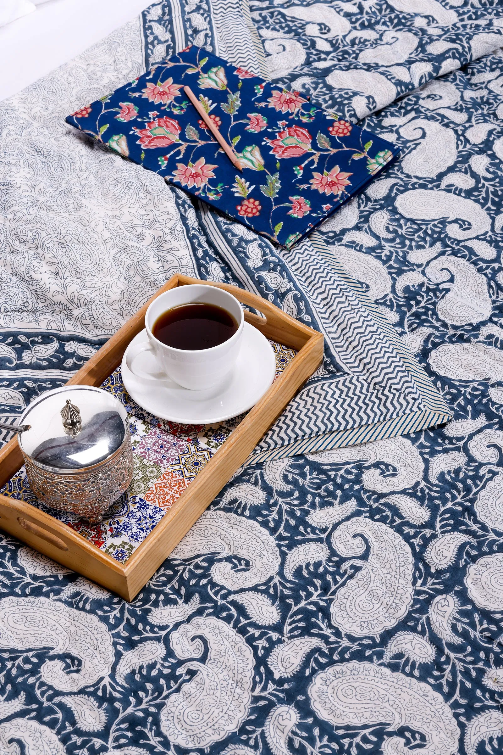Sunderban Paisely Hand Block Printed Grey Cotton Muslin Quilt