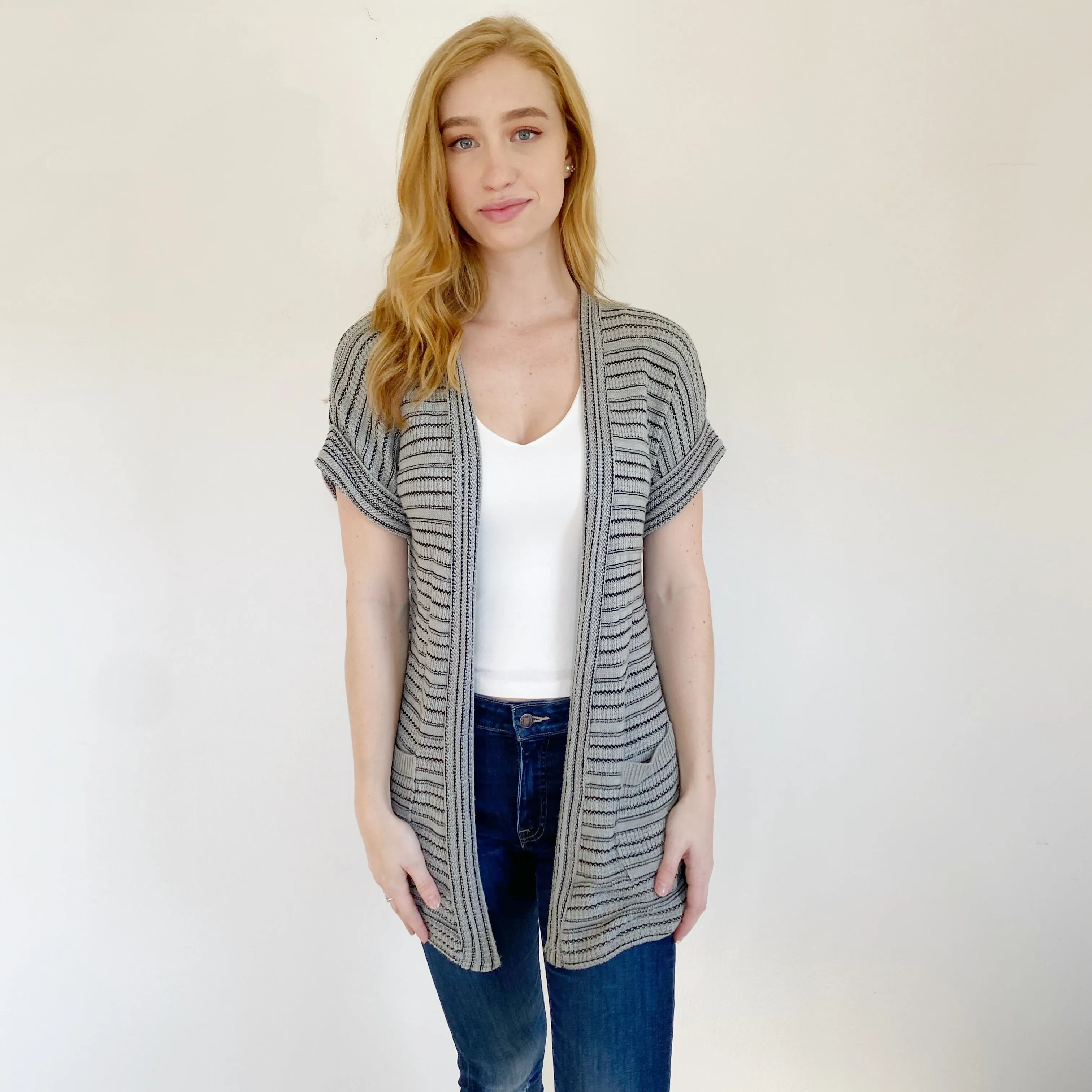 Urban Outfitters Silence   Noise Grey Knit Cardigan Small