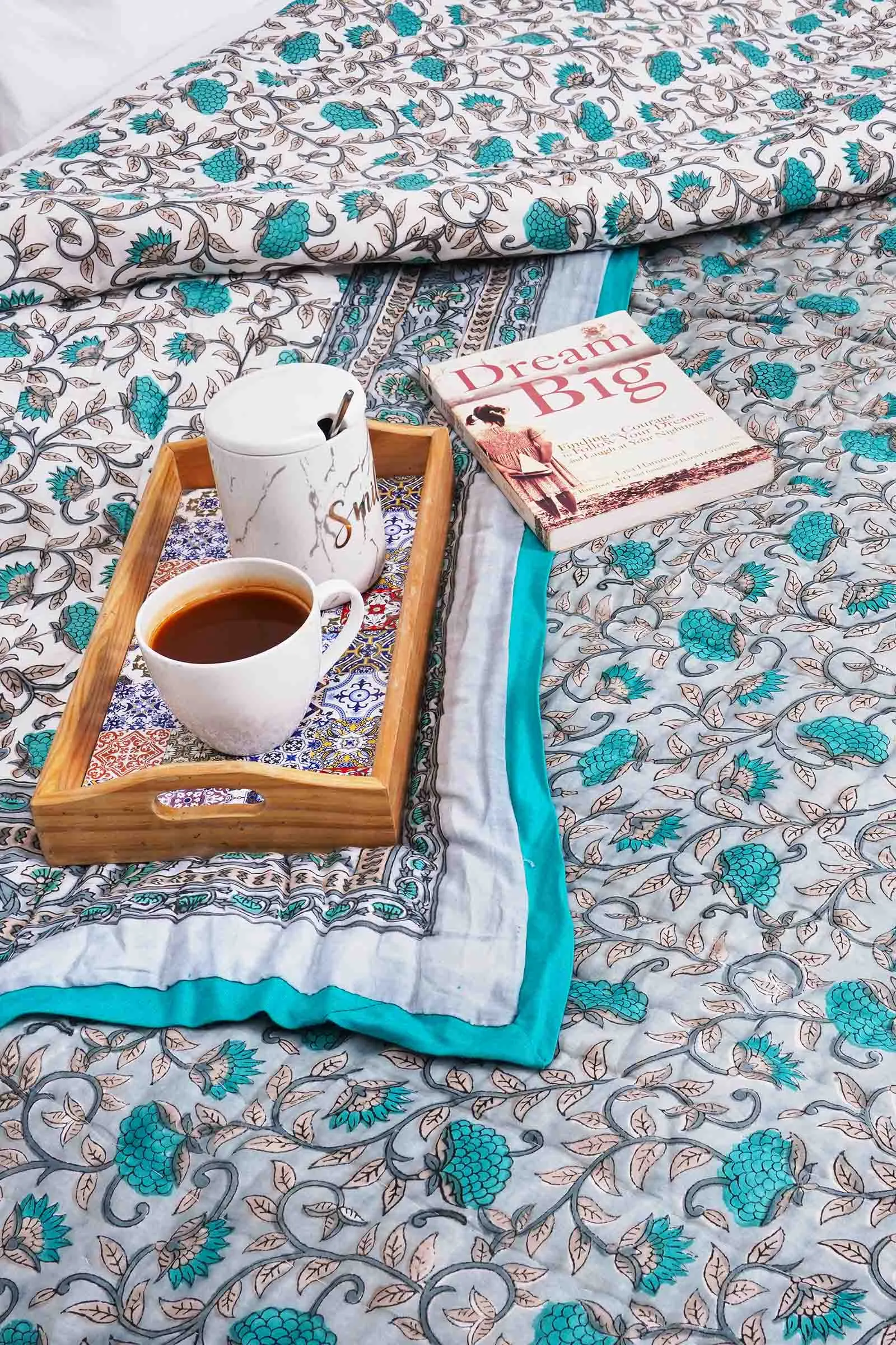 Vadeeya Cotton Muslin Quilt