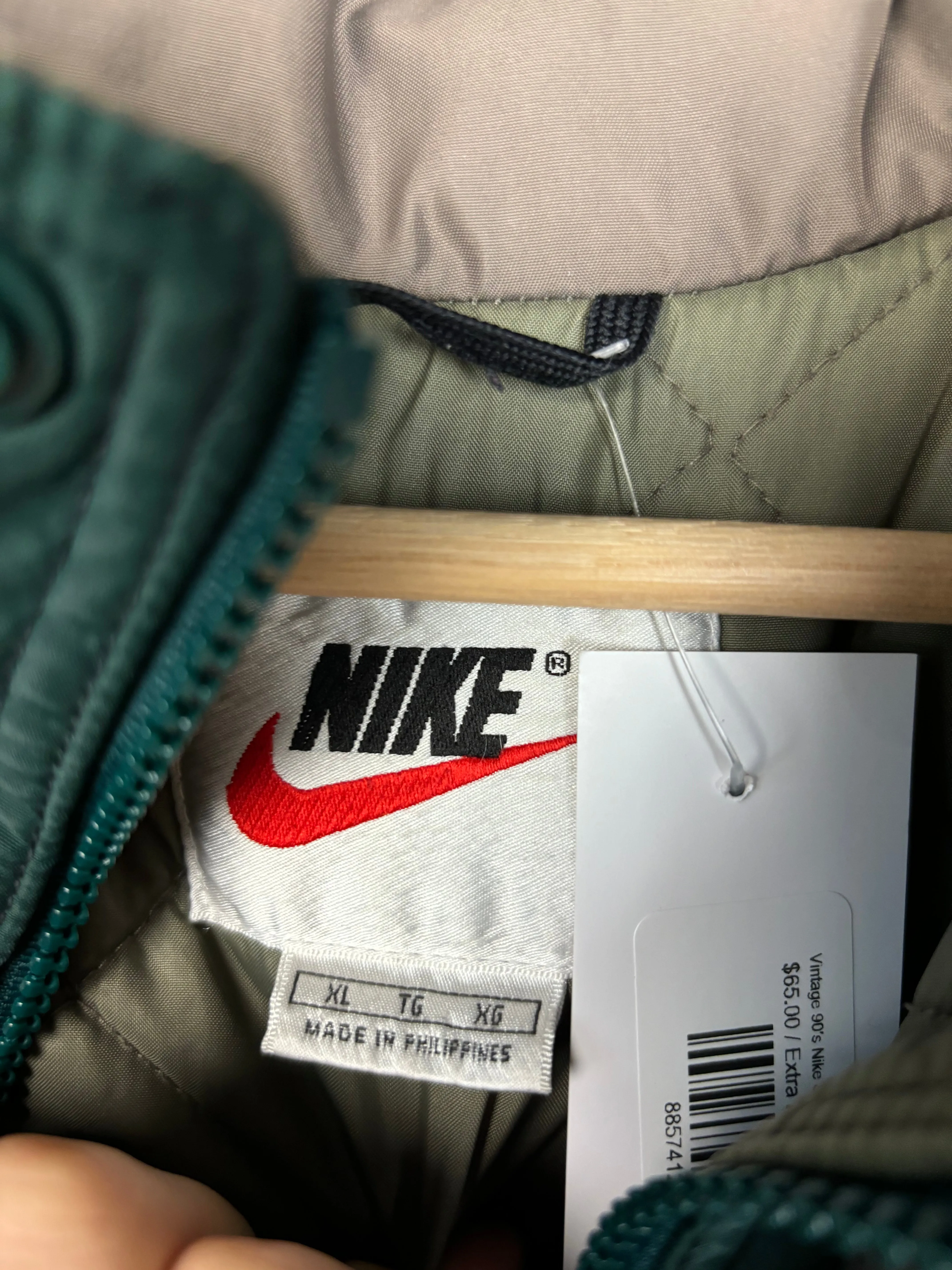Vintage 90's Nike Spellout Swoosh Forest Green Insulated Jacket
