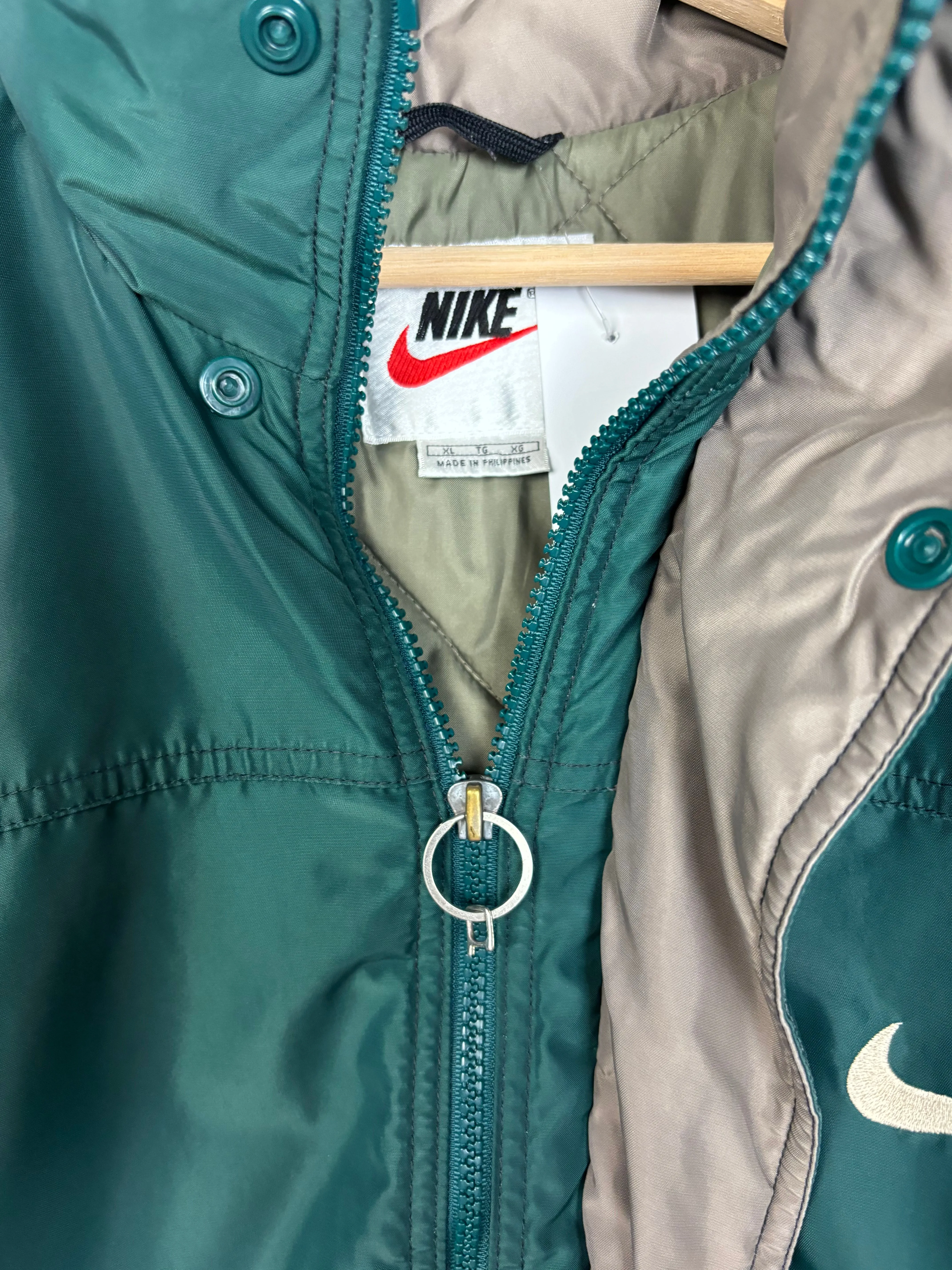 Vintage 90's Nike Spellout Swoosh Forest Green Insulated Jacket