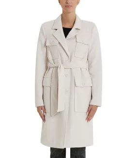 Wool-colored coat with front pockets and belt