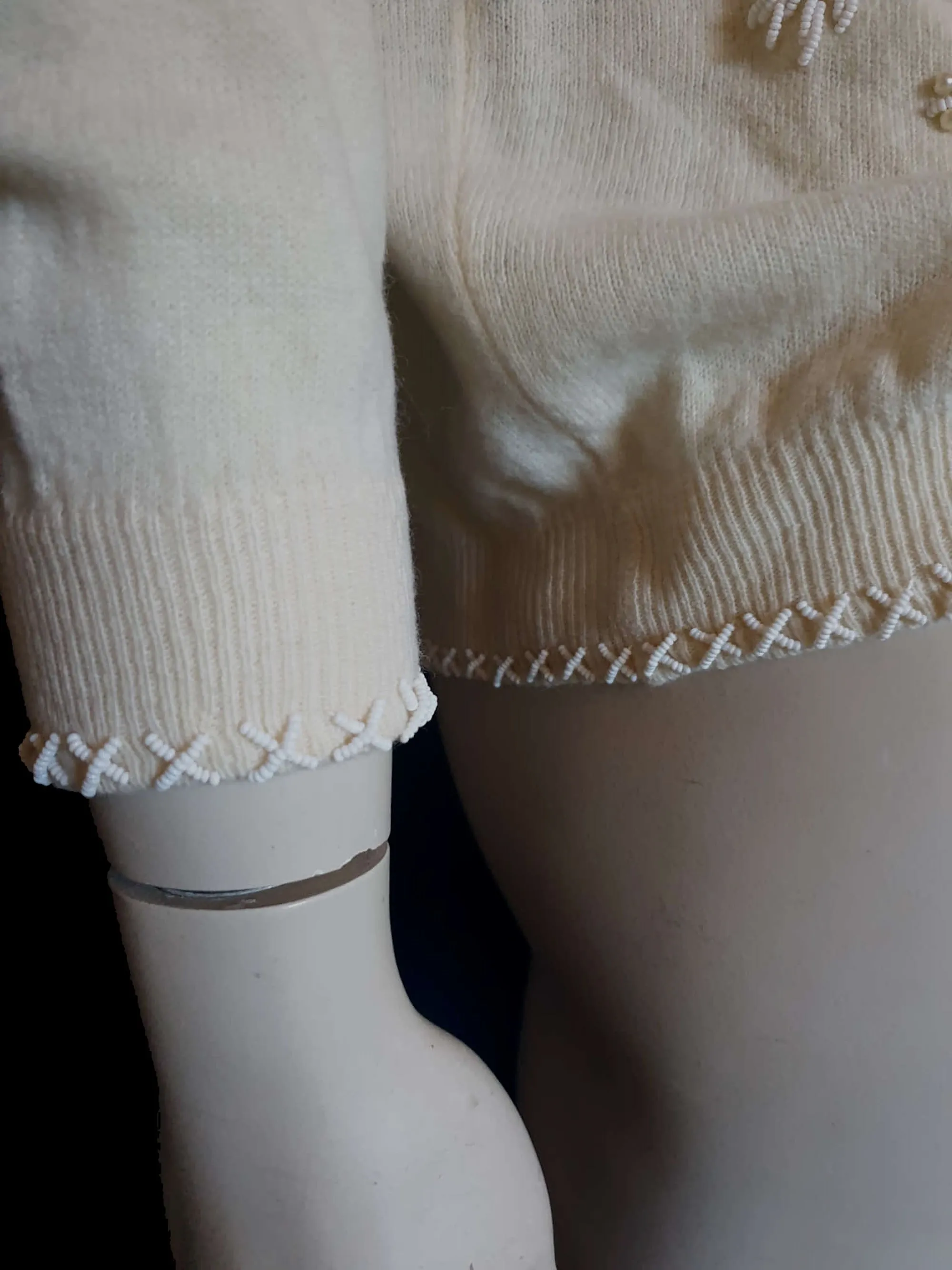 Wounded 1960s Beaded Lambswool Cardigan - M